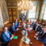 Kamerleden gaan op snoepreis naar Iran (geld gaat voor principes!)